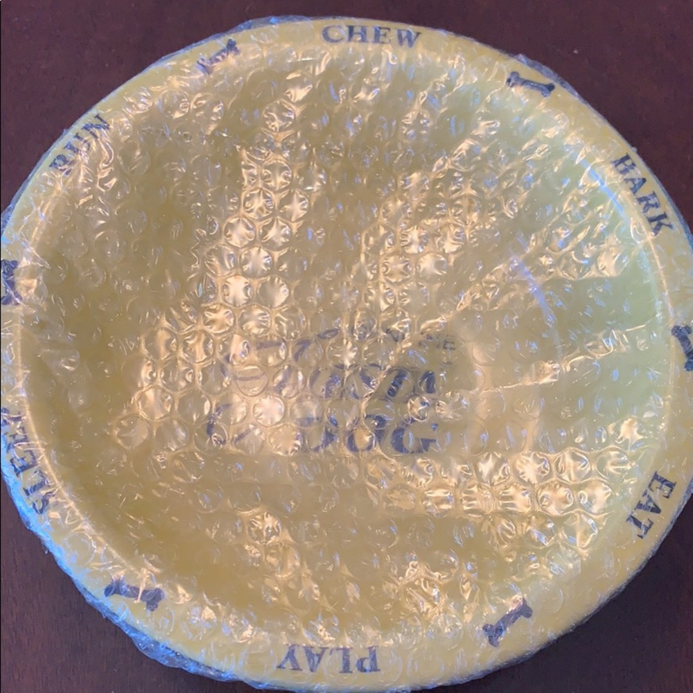 NWT 1 quart fiestaware dog dish